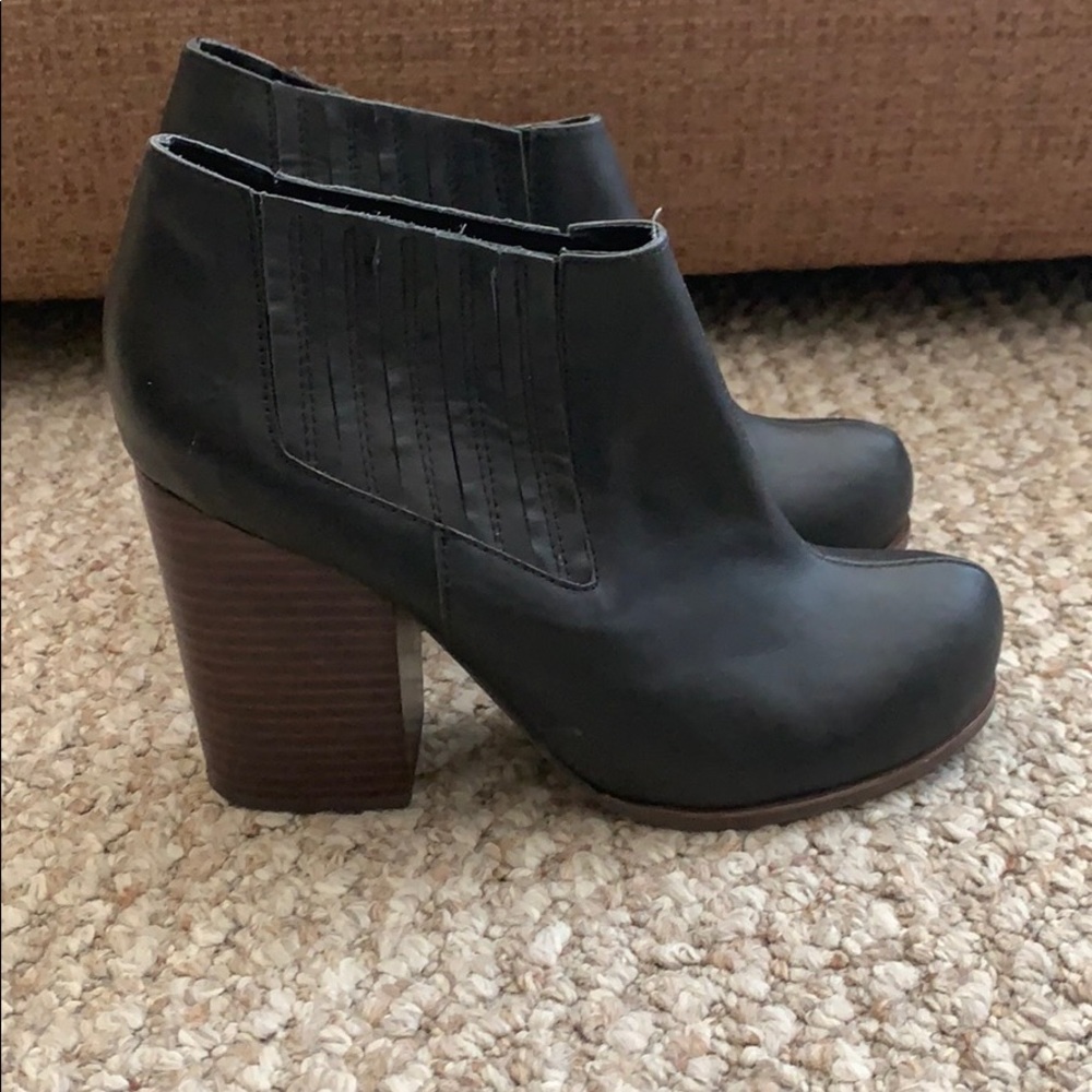 Jeffrey Campbell Black Booties